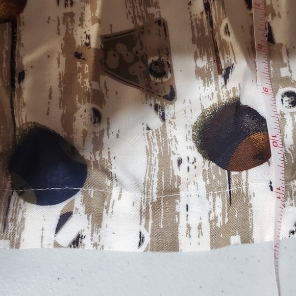 City Streets 100% Rayon Pool Balls Short Sleeve Casual Button Down Sz. L Shirt - Picture 9 of 10